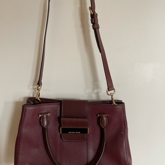 Michael Kors handbag - Picture 2 of 5